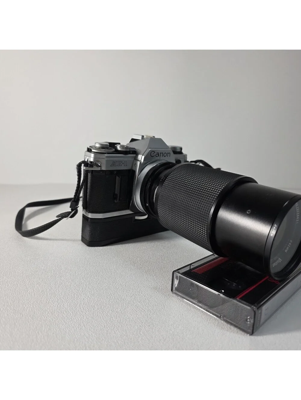 Canon AE-1 Silver 35mm SLR Film Camera W/ 75-205mm Vivitar Lens & Winder Vintage